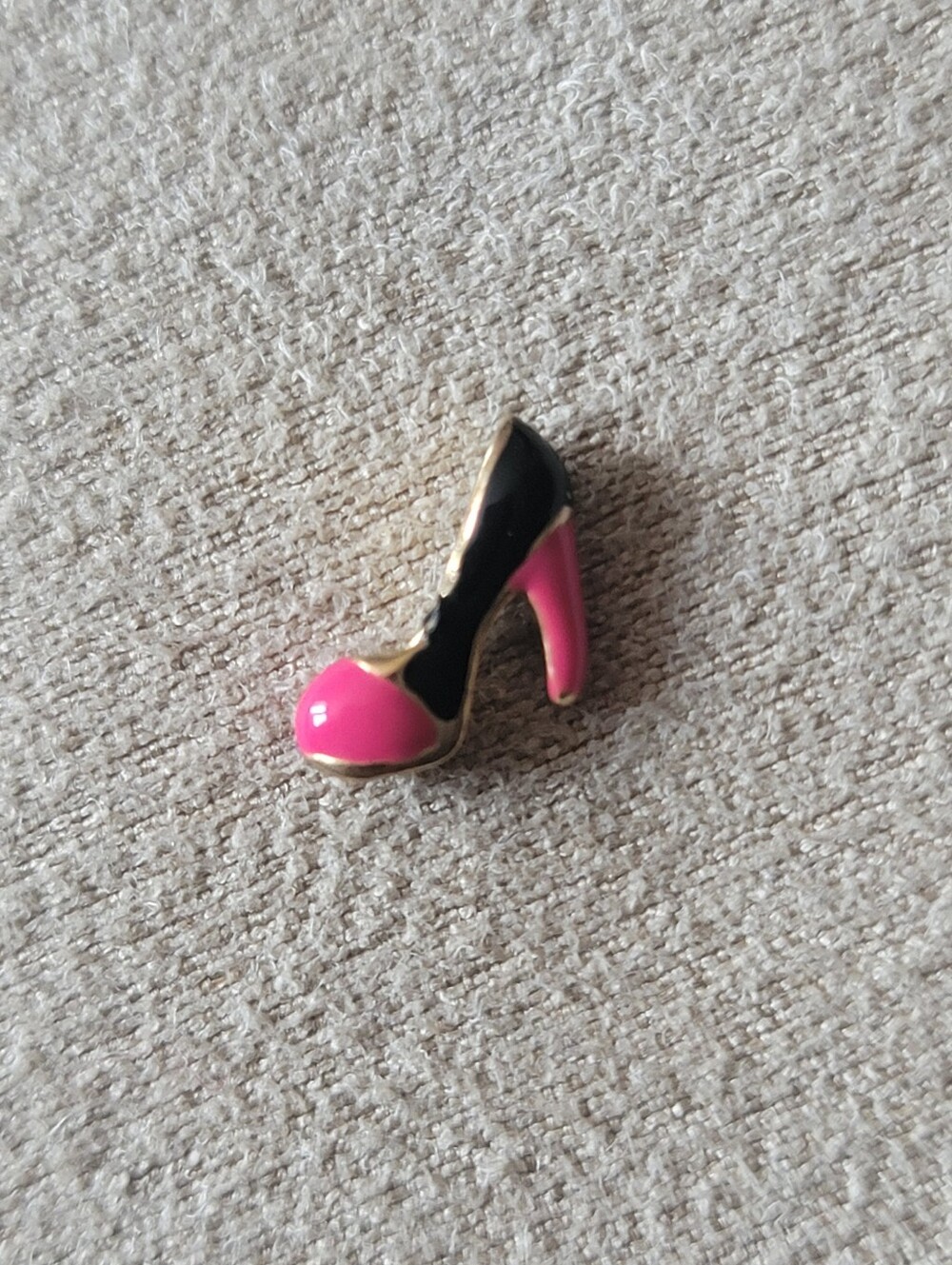 ORIGAMI OWL Classic Pink and Black High Heel Charm